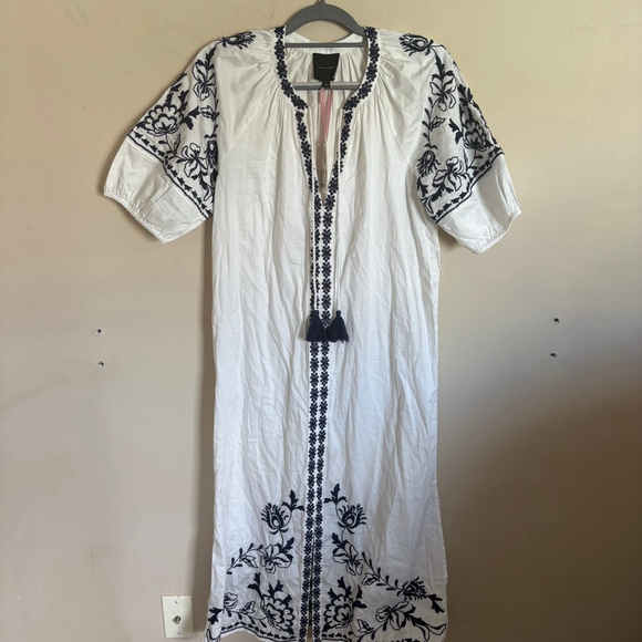 Alex Marie White Navy Embroidered Maxi Dress 
Size Small Emerald Shores - Picture 5 of 14